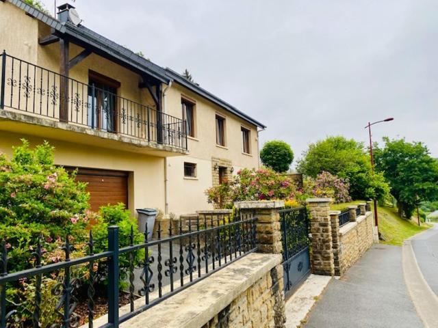 Gite La Mie De Pain Bogny-sur-Meuse Eksteriør bilde